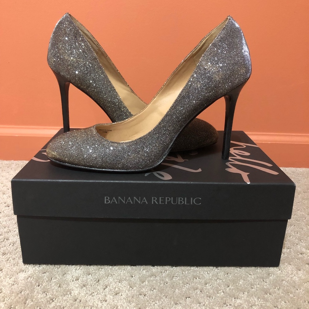 Sparkly Heels -banana republic - Picture 5 of 5